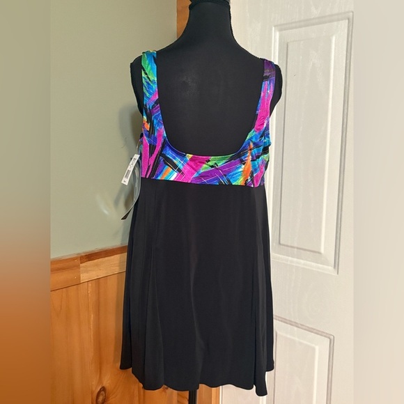Black Asymmetrical V-Neck Sleeveless Sundress with hidden bottoms size 20 NWT - Picture 5 of 10
